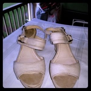 *PRE LOVED* Frye Carlie Slingback Leather Wedges